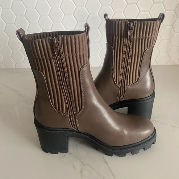 NWOT A New Day Natasha Lug Sole Sock Boots Size 6 - Picture 2 of 6